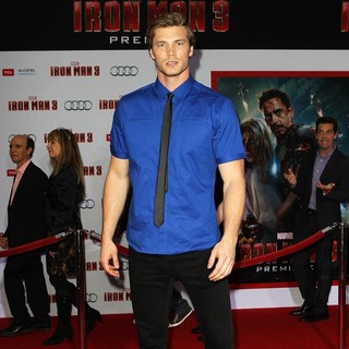 Derek Theler in Iron Man 3 Los Angeles Premiere - Arrivals