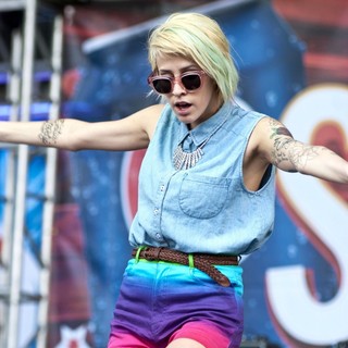 Dev in B96 Pepsi Summerbash