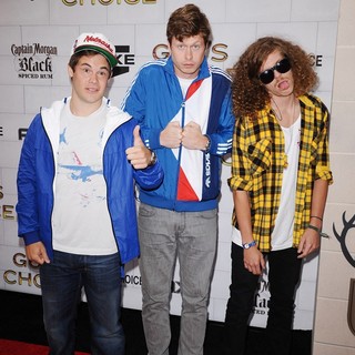 Adam DeVine, Anders Holm, Blake Anderson in Spike TV's 2012 Guys Choice - Arrivals