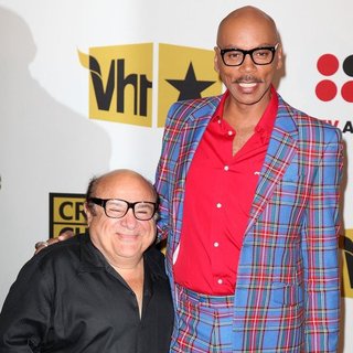 The 2011 Critics Choice Television Awards Luncheon - Red Carpet