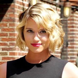 Dianna Agron in The Late Show with David Letterman - Arrivals