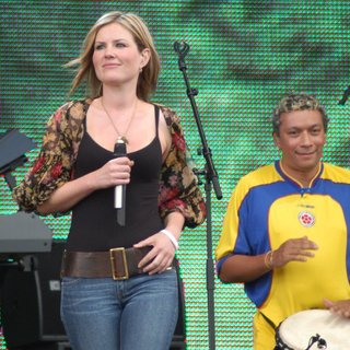 Dido in Live 8 Make Poverty History Concert