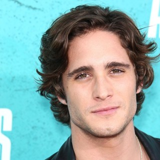 Diego Boneta in 2012 MTV Movie Awards - Arrivals