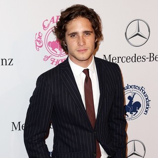Diego Boneta in 26th Anniversary Carousel of Hope Ball - Presented by Mercedes-Benz - Arrivals - diego-boneta-26th-anniversary-carousel-of-hope-ball-05