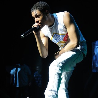 Diggy Simmons Performs Scream Tour with The Next Generation Pt. 2