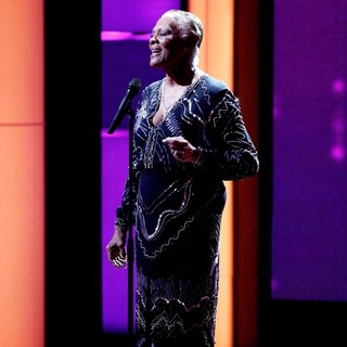 Dionne Warwick in The 47th Annual Goldene Kamera (Golden Camera) Awards - Inside