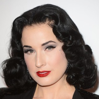 Dita Von Teese in The British Fashion Awards 2012 - Arrivals - dita-von-teese-british-fashion-awards-2012-01