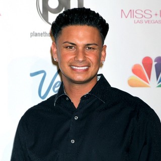 DJ Pauly D in 2013 Miss USA Pageant - Arrivals