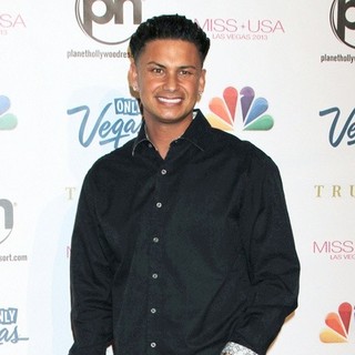 DJ Pauly D in 2013 Miss USA Pageant - Arrivals