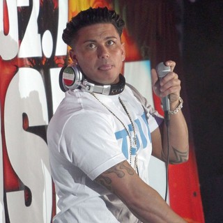 DJ Pauly D in 102.7 KIIS FM's Wango Tango 2012 - Show