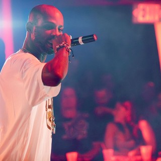 DMX Performing Live to Promote His CD Undisputed - dmx-performing-live-promote-undisputed-09