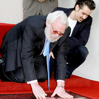 Donald Sutherland, Colin Farrell in Donald Sutherland Receives The 2,430th Star on The Hollywood Walk of Fame