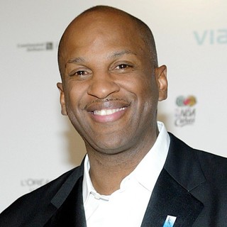 Donnie McClurkin in The Dream Concert Presented by Viacom to Benefit Martin Luther King, Jr. National Memorial - donnie-mcclurkin-dream-concert-01