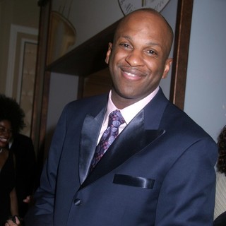 Donnie McClurkin in Trumpet Awards 2007 - donnie-mcclurkin-trumpet-awards-2007-01