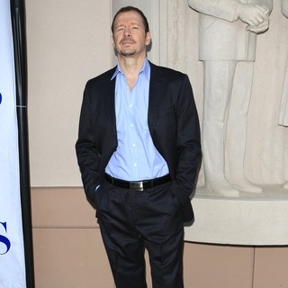 Donnie Wahlberg in Screening and Panel Discussion of CBS's Blue Bloods - Arrivals - donnie-wahlberg-screening-blue-bloods-01