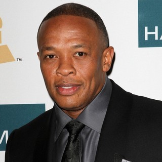 Dr. Dre in Clive Davis And The Recording Academy's 2012 Pre-GRAMMY Gala - dr-dre-2012-pre-grammy-gala-01