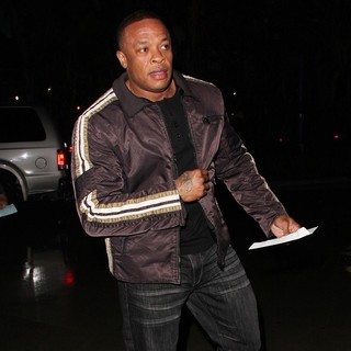 Dr. Dre in Dr. Dre Arrives at The Staples Centre to Watch The LA Lakers Play The Milwaukee Bucks