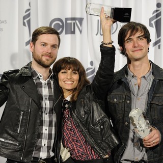 Dragonette in 2012 JUNO Awards - Press Room