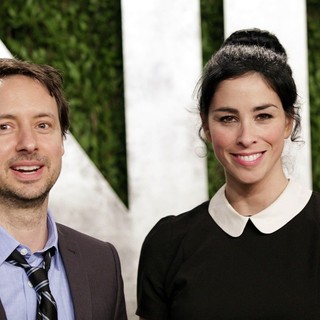 Sarah Silverman in 2013 Vanity Fair Oscar Party - Arrivals - dunnigan-silverman-2013-vanity-fair-oscar-party-01