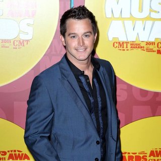 Easton Corbin in 2011 CMT Music Awards
