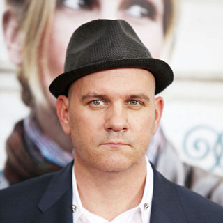 Mike O'Malley in New York Premiere of 'Eat, Pray, Love' - Arrivals