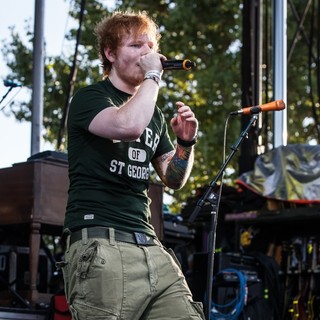 Ed Sheeran in Ed Sheeran Performs Live at Bite of Las Vegas