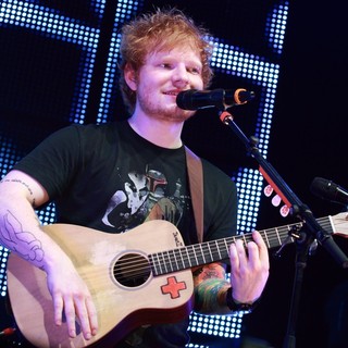 Ed Sheeran Performing at The Festival Hall - ed-sheeran-performing-01
