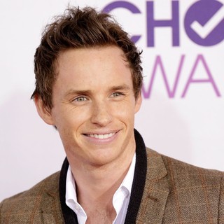 Eddie Redmayne in People's Choice Awards 2013 - Red Carpet Arrivals