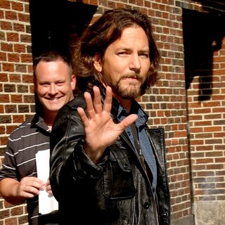 Eddie Vedder in The Late Show with David Letterman - Arrivals