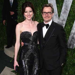 Alexandra Edenborough, Gary Oldman in 2012 Vanity Fair Oscar Party - Arrivals