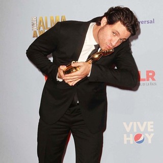 Edgar Ramirez in 2012 NCLR ALMA Awards - Press Room