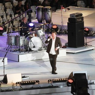 Elbow in London 2012 Olympic Games - Closing Ceremony