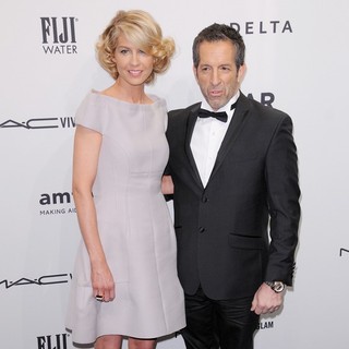Jenna Elfman, Kenneth Cole in The amfAR Gala 2013