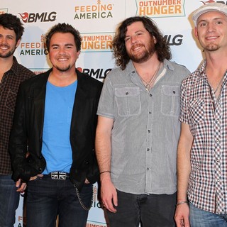 Eli Young Band in Country Music Superstars Unveil Major Consumer Product Campaign During ACM Weekend - eli-young-band-major-consumer-product-campaign-01