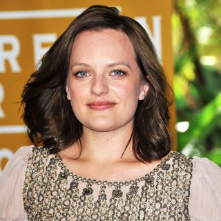 Elisabeth Moss in The 2011 Hollywood Foreign Press Association Luncheon - Arrivals