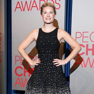 Elisha Cuthbert in People's Choice Awards 2012 Nominations Press Conference