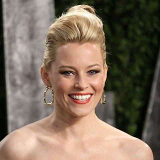 Elizabeth Banks in 2013 Vanity Fair Oscar Party - Arrivals