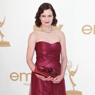 Elizabeth McGovern in The 63rd Primetime Emmy Awards - Arrivals