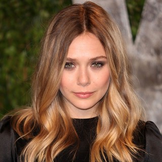 Elizabeth Olsen in 2012 Vanity Fair Oscar Party - Arrivals