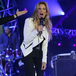 Ellen K in 102.7 KIIS FM's Wango Tango 2012 - Show