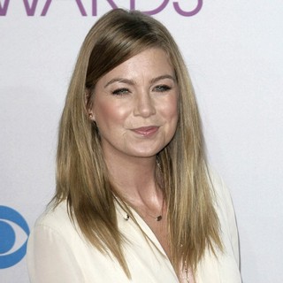 Ellen Pompeo in People's Choice Awards 2013 - Red Carpet Arrivals