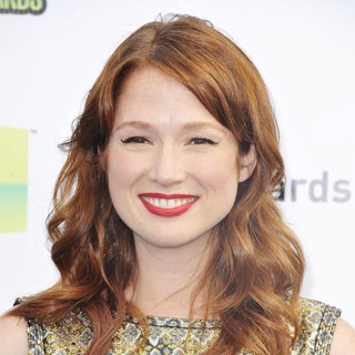Ellie Kemper in The DoSomething.org and VH1's 2012 Do Something Awards