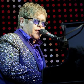 Elton John in Elton John Performing at Tussling Castle