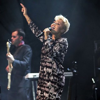 Emeli Sande in Emeli Sande Performing