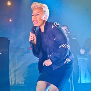 Emeli Sande Performs Live in Concert on The First Night of Her UK Tour