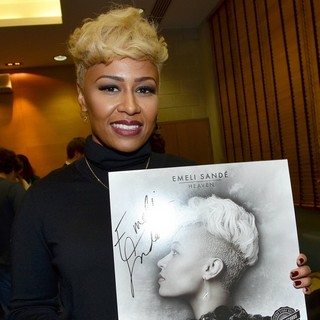 Emeli Sande in The Literary and Historical Society at UCD Presented Emeli Sande with The James Joyce Award