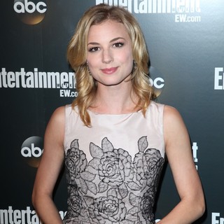 Emily VanCamp in Entertainment Weekly and ABC TV Celebrate The New York Upfronts with A VIP Cocktail Party - Arrivals