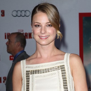 Emily VanCamp in Iron Man 3 Los Angeles Premiere - Arrivals - emily-vancamp-premiere-iron-man-3-02