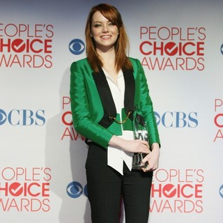 Emma Stone in 2012 People's Choice Awards - Press Room