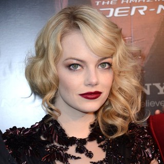 Emma Stone in French Premiere of The Amazing Spider-Man - Arrivals - emma-stone-french-premiere-the-amazing-spider-man-03